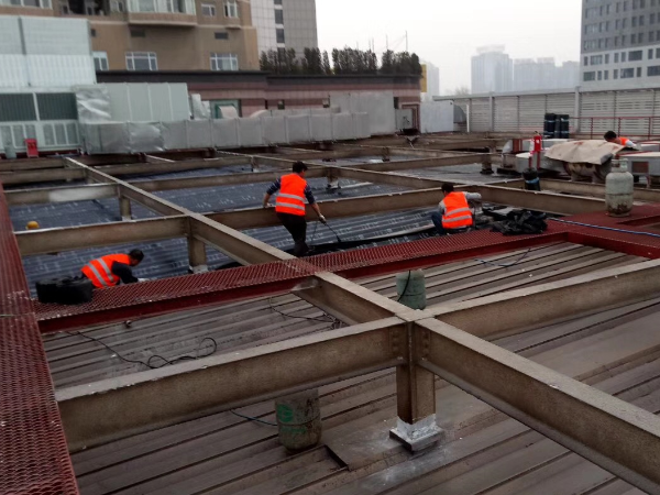 深圳防水公司：彩钢瓦屋面渗水漏水原因浅析|洪雨防水